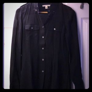 Banana Republic 💯% silk shirt